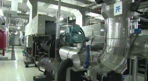 新式中央空调机组  图源：开利官网