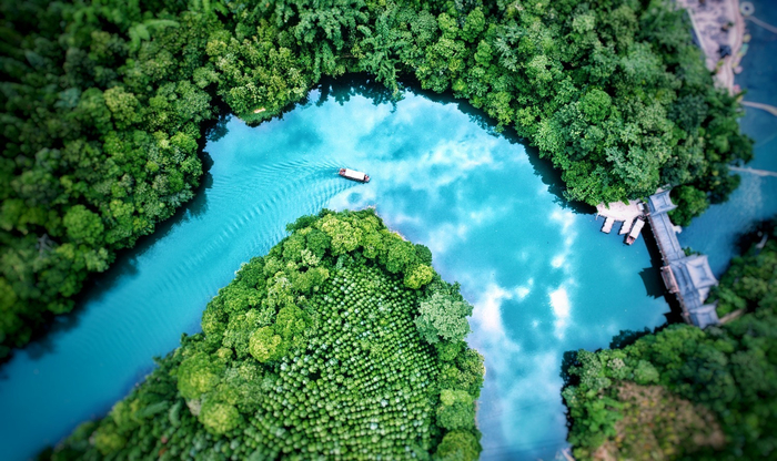 图为：师宗县五龙女儿湖（师宗县委宣传部供图）