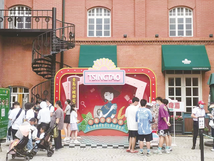     青啤博物馆的实景剧游现场  郑茜曼 摄