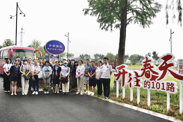 图说：开往春天的101路