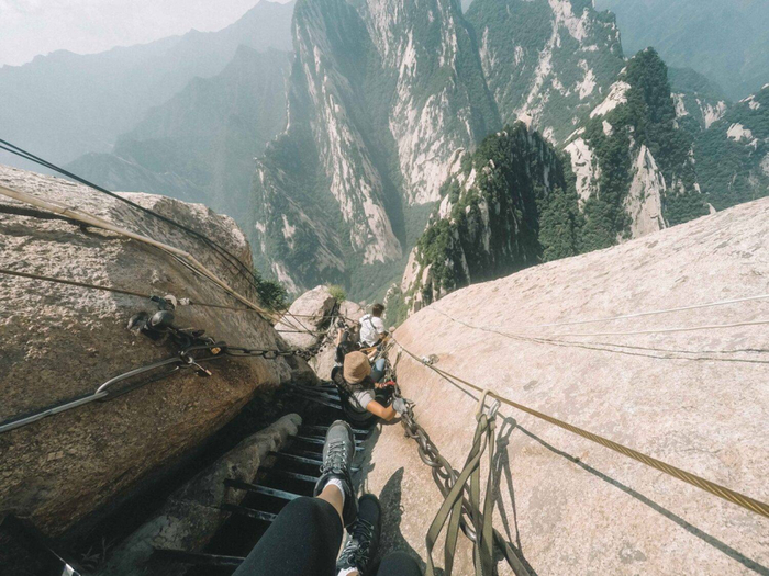 华山长空栈道 图源：chasingafterclaire