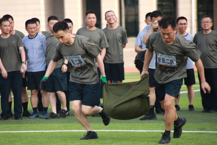 ▲ 4×30米物资搬运