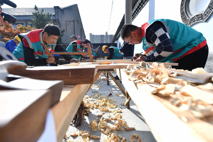 2017年10月13日，古建木作“比武”现场。新京报记者 浦峰 摄