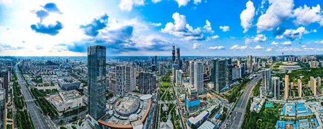 　　↑济南CBD片区。图据中国新闻周刊
