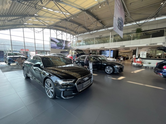 ▲ 一汽-大众奥迪4S店  摄/郭怀毅