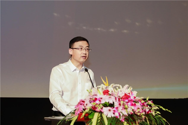 　　中国电信股份有限公司市场部张小军副总经理发表致辞