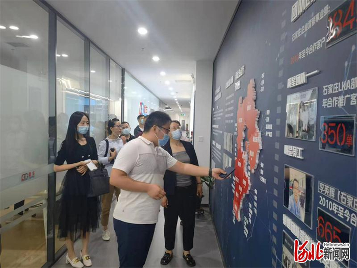 近日，石家庄市人社局劳动关系科到企业调研，了解企业用工需求。 石家庄市人社局供图