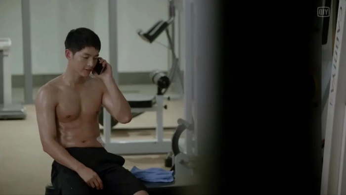 《太阳的后裔》剧照