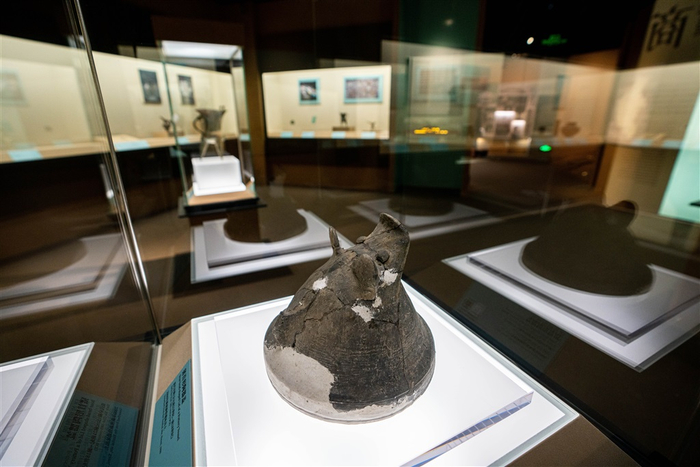 夏代早期猪首形陶器盖