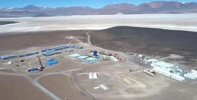 　　建设中的阿根廷Mariana项目，图片来源：赣锋锂业
