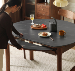 　　折叠餐桌