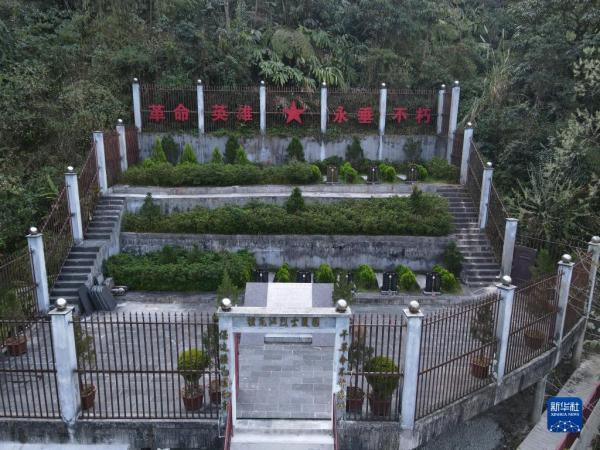 图为2022年5月拍摄的独龙江烈士陵园（独龙江边境派出所 供图）