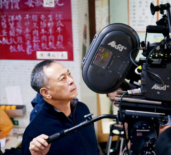 杜琪峰导演工作照。