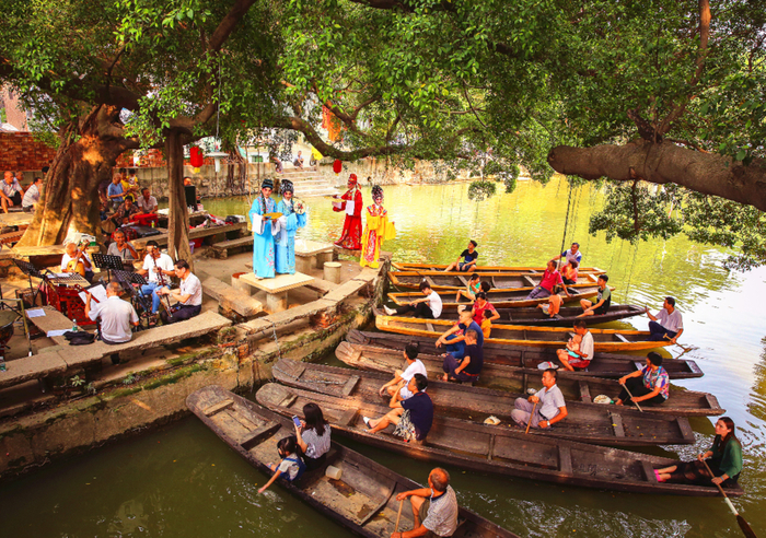 佛山有深厚的历史文化和水乡特色。