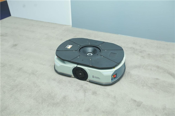 　　TransRob-S医用智能分体式自导航机器人