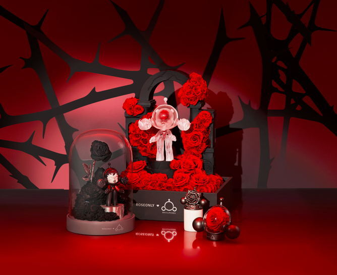 　　ROSEONLY SKULLPANDA 爱•无畏联名系列