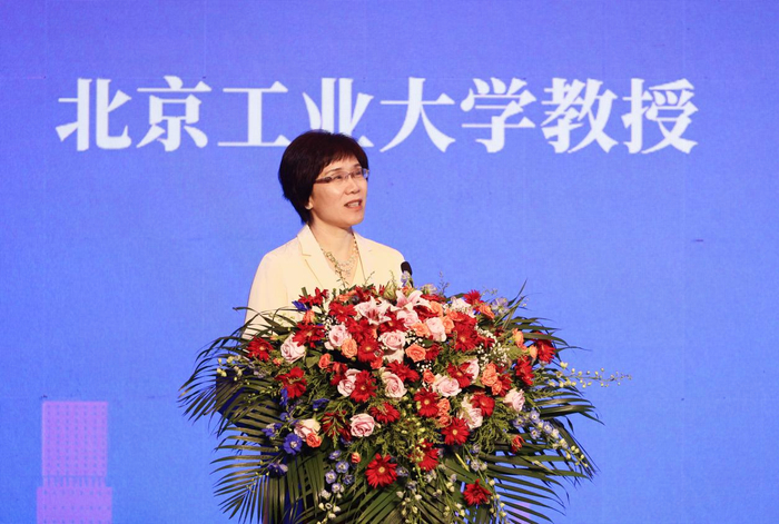 　　北京工业大学教授 马雪梅