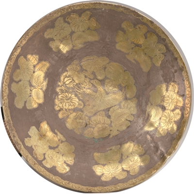     黄鹂折枝花纹银盘。