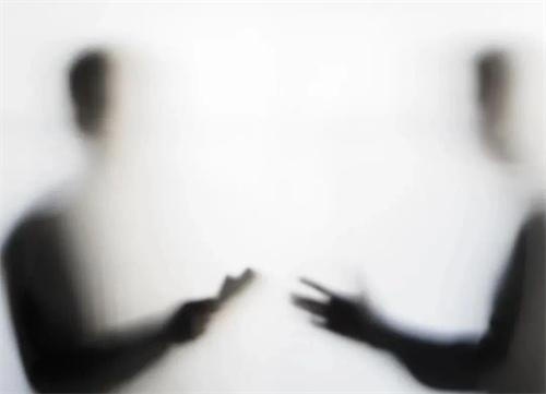 幕后操控（图源：视觉中国）