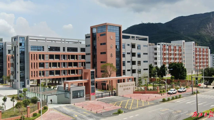 图 | 肇庆市十六小蓝田校区。西江日报记者 吴勇强 摄