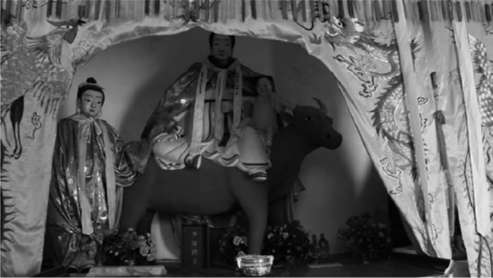 位于鲁山的小型泥塑群像“牛郎织女全家福”（来源：chinesefolklore.org.cn）