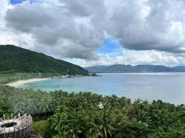 海滩水上活动已暂停。受访者供图