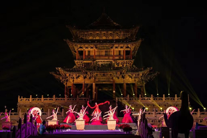 《舌尖上的中国》美食嘉年华（晋中站）活动在榆次老城清虚阁广场启动 郝赫摄