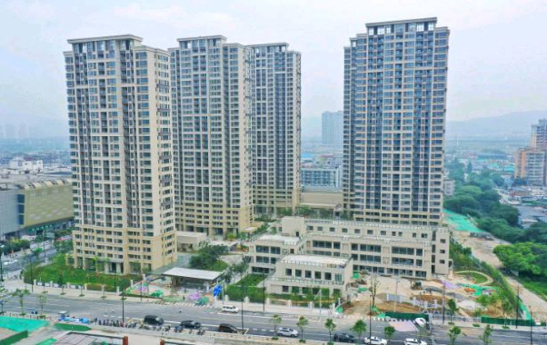 温州高铁新城 摄影：黄景辉