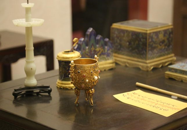 ▲紫禁城里过大年展览里复原了这一场景