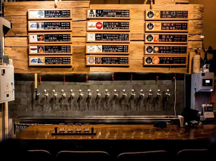 小回酿造会定期更新酒款  受访者供图 