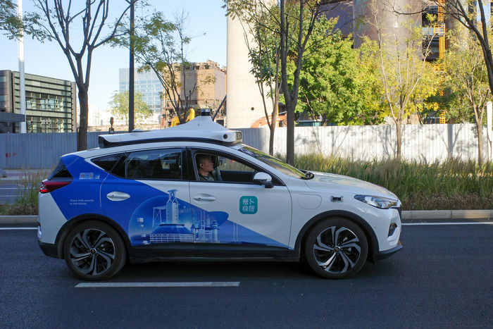 ↑百度自动驾驶萝卜快跑。图据IC photo