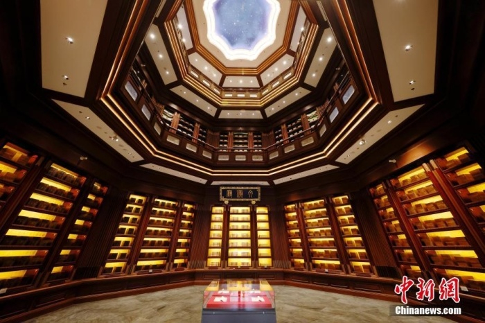 图为中国国家版本馆中央总馆文瀚阁文瀚厅。中新社记者 韩海丹 摄 