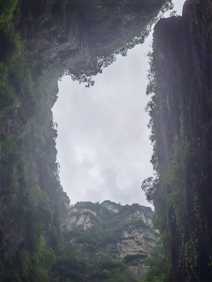 一线天内的天井。新京报记者 周怀宗 摄