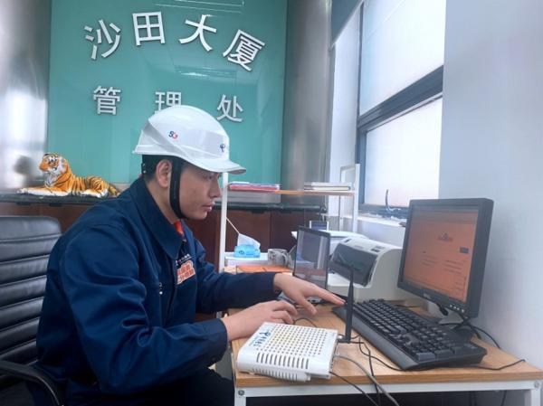 上海电信承诺：政企客户通信需求，一周七天全服务。