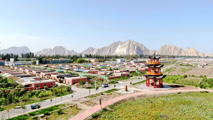 ↑新疆生产建设兵团第三师四十四团十八连（资料图片）