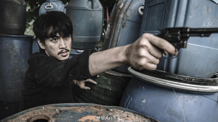 陈晓在剧中承担了很多打戏。