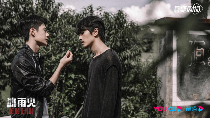 剧中的陈宇和吴振峰。