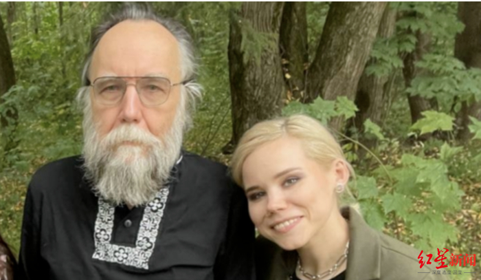 　↑俄知名社会学家亚历山大·杜金的女儿达莉娅·杜金娜在爆炸中身亡