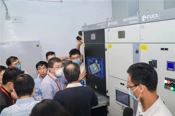 　　图丨“基于数据公信的轨道交通地下车站超高效低碳智能环控系统”评审现场