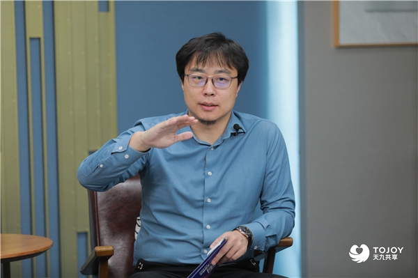 　　老板云政策补贴宝联合创始人石岩介绍政府2022年最新补贴政策