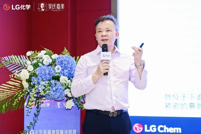　　长沙爱思特医疗美容医院注射院长向才锦分享经验