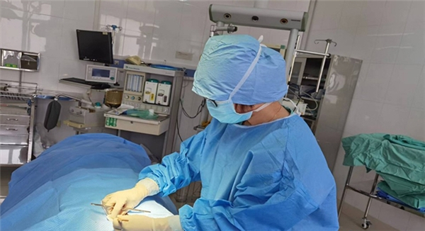 　　哈尔滨医科大学附属第二医院皮肤科手术