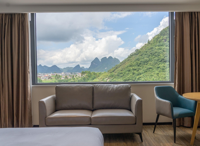 　　城市便捷酒店客房视野开阔