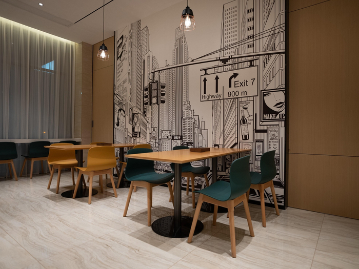 　　城市便捷酒店河池罗城成龙湖公园店餐厅