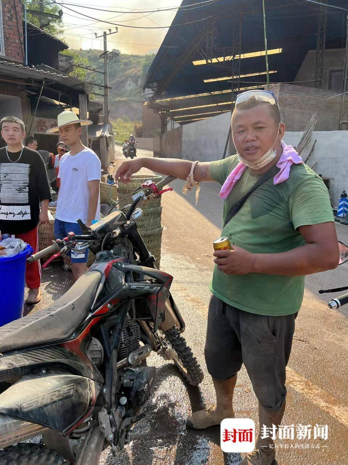 正在参与救援的二馒头。