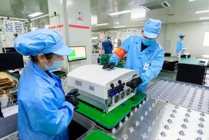 锦浪科技生产车间