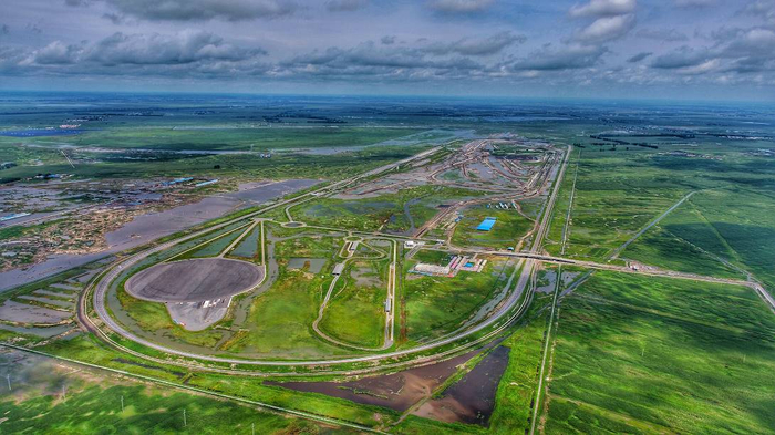 一汽-大众汽车试验场占地600万平方米，是目前亚洲最大的综合性汽车试验场，囊括了八大功能区