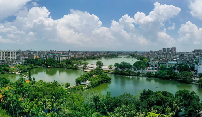 雷州西湖  郭龙碧 摄