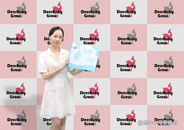 　　鹿小小特邀高级催乳师豆豆