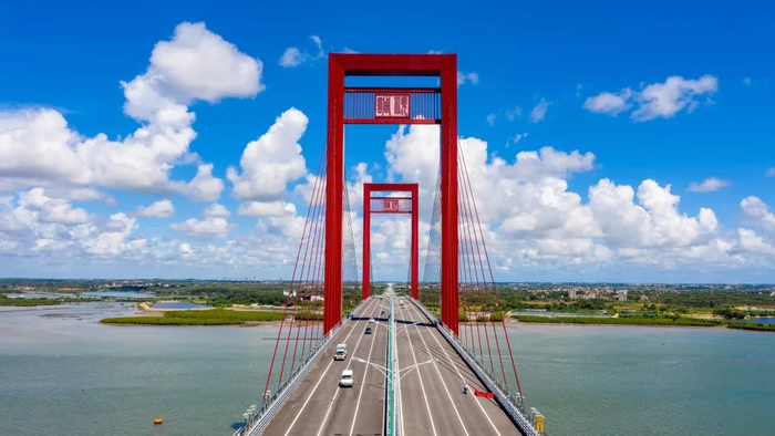 调顺跨海大桥  罗锦屏 摄